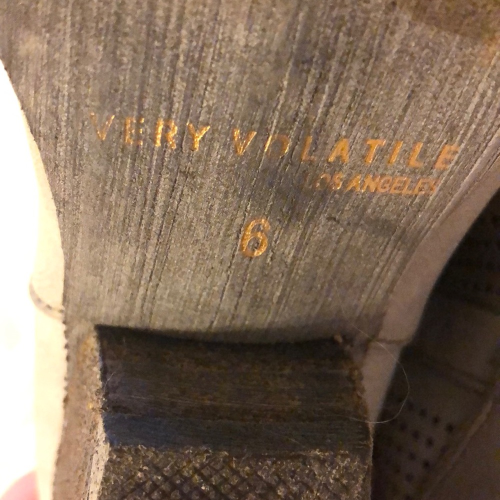 Very Volatile booties - Picture 3 of 6